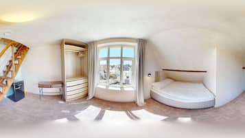 Suite Junior, vue ville | Wi-Fi gratuit, draps fournis