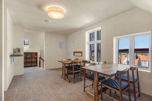 Dining room - Central Guest House - Private Bathroom (Stavanger)