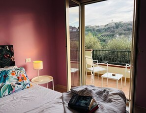 1 soverom, strykejern/-brett, wi-fi og sengetøy