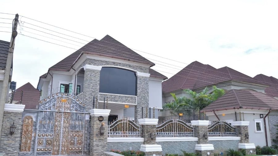 Plot 400 Luxury Apartments