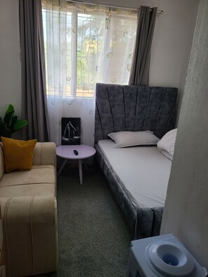 Room - Sarah'ssleekstays (Voi)