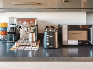 Geschirrspüler, Hochstuhl