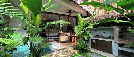 Deluxe Villa, Garden View | Terrace/patio