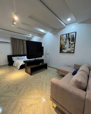 ファミリー アパートメント バルコニー シティビュー | 2 室のベッドルーム、デスク、ノートパソコン用作業スペース、遮光カーテン