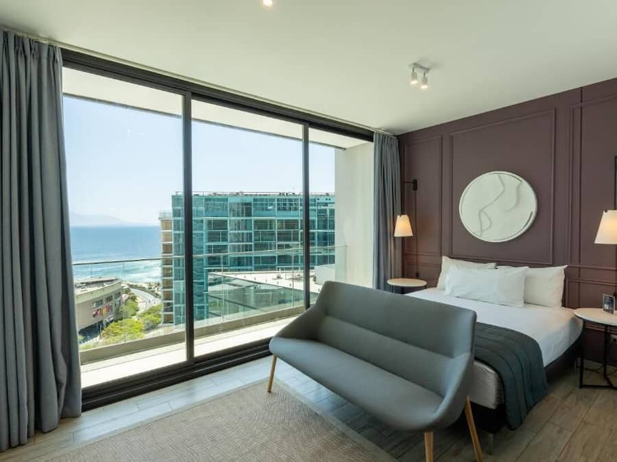 In-room safe, iron/ironing board, free WiFi