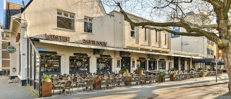 1 habitación y acceso a internet