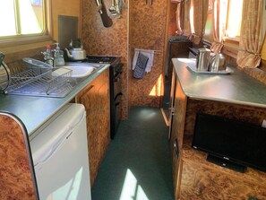 Cabin | Private kitchen | Fridge, oven - Stone - Boat - Sleeps 4 - Pet Friendly-85ws (Stone)