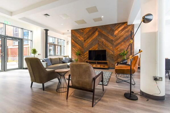 Lobby sitting area - Student Only Swanston House (Belfast)