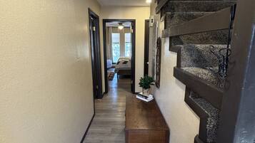 5 bedrooms, iron/ironing board, free WiFi, bed sheets