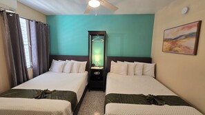 Superior Quadruple Room | Blackout curtains, free WiFi - I Love Combate Rooms & Suites (Cabo Rojo)