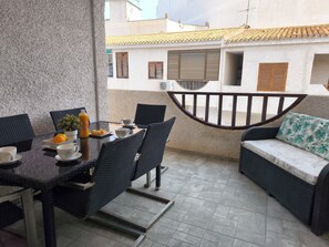 Apartment, 3 Bedrooms, Balcony, City View | Balcony