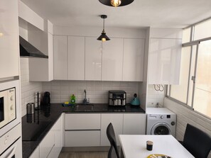 Appartement, 3 chambres, balcon, vue ville | Intérieur
