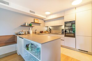 Fridge, microwave, oven, dishwasher