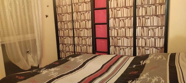 1 chambre, fer et planche à repasser, Wi-Fi, draps fournis