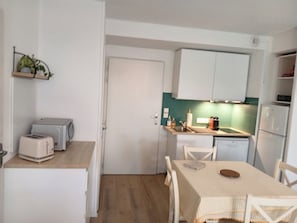 Fridge, microwave, oven, dishwasher - Superb apartment with terrace near beach ⛱ (Moliets-et-Maa)