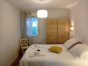 2 Schlafzimmer, Bügeleisen/Bügelbrett, Bettwäsche