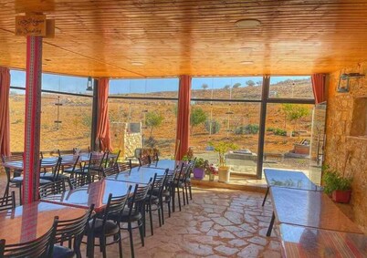 EIN LAHDA CAMP DANA