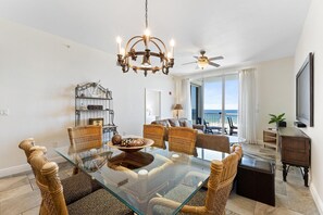 Condo, Multiple Beds (Spanish Key 306) | Dining