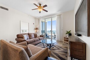 Apartamento, varias camas (Spanish Key 306) | Zona de estar