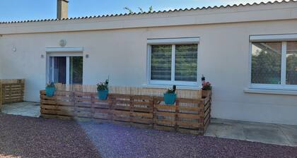 SINGLE-STOREY APARTMENT WITH TERRACE