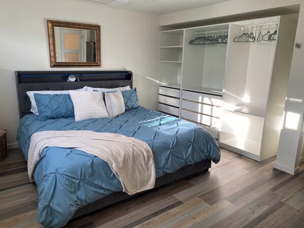 1 bedroom, desk, iron/ironing board, free WiFi