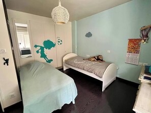 3 bedrooms, iron/ironing board, WiFi, bed sheets - Comfortable house near the Canyon (Coiserette)