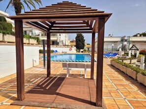Pool - First floor, 3 bedrooms 3' from the beach and downtown, parking, community pool, 2 terraces. (S'Agaró)