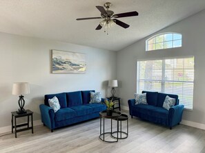 Téléviseur connecté, table de baby-foot