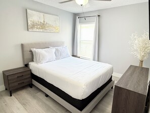 4 bedrooms, iron/ironing board, free WiFi, bed sheets