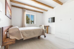 4 Schlafzimmer, Bügeleisen/Bügelbrett, Internetzugang