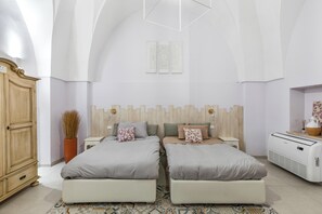 1 bedroom, internet - D.Home B&B - Camera quadrupla (Oria)