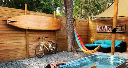 Waterline Cottage in South Front District