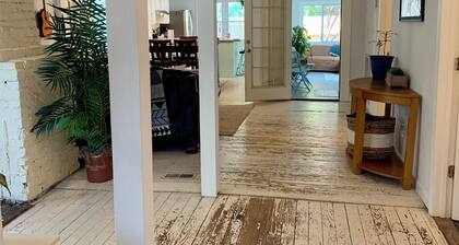 Waterline Cottage in South Front District