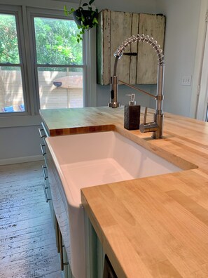 Interior - Waterline Cottage in South Front District (Wilmington)