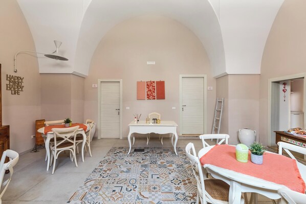 Dining - D.Home B&B - Camera tripla (Oria)