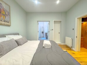 2 Schlafzimmer, Bügeleisen/Bügelbrett, kostenloses WLAN, Bettwäsche