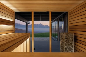 Couples treatment room(s), sauna, aromatherapy, massages