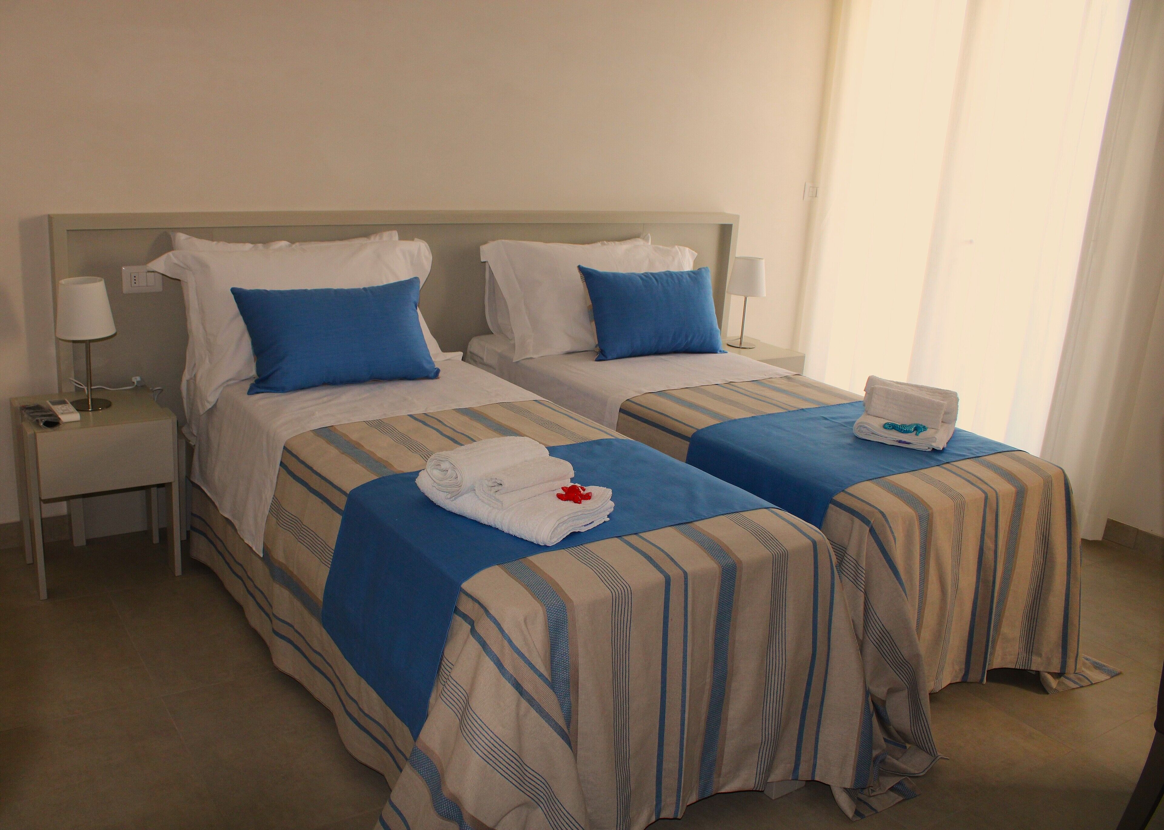 Caja de seguridad en la habitación y wifi gratis 