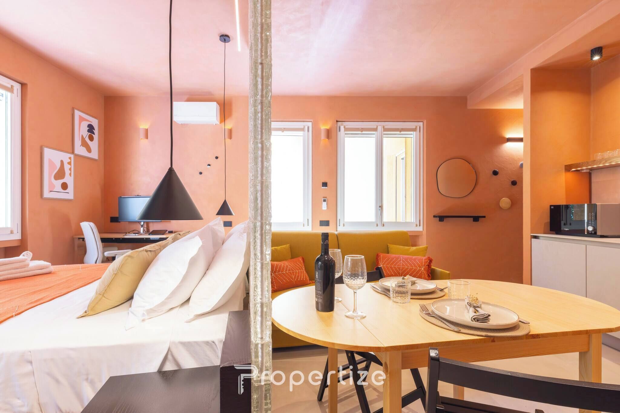 Bügeleisen/Bügelbrett, kostenloses WLAN, Bettwäsche