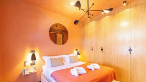 1 slaapkamer, een strijkplank/strijkijzer, gratis wifi, beddengoed