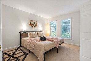 2 bedrooms, desk, iron/ironing board, travel cot