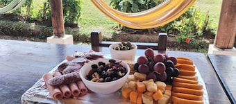 Charming 2-bedroom farmhouse in delightful Ibarra with WiFi