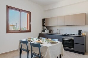 Villa Mareluna | Private kitchen | Highchair