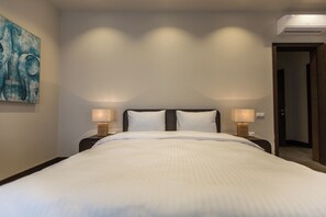 3 chambres, fer et planche à repasser, Wi-Fi, draps fournis