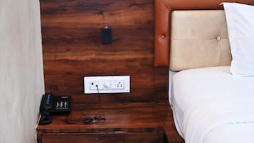 Deluxe Single Room, Balcony, Garden View | Free WiFi