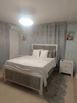 2 bedrooms, iron/ironing board, WiFi, bed sheets