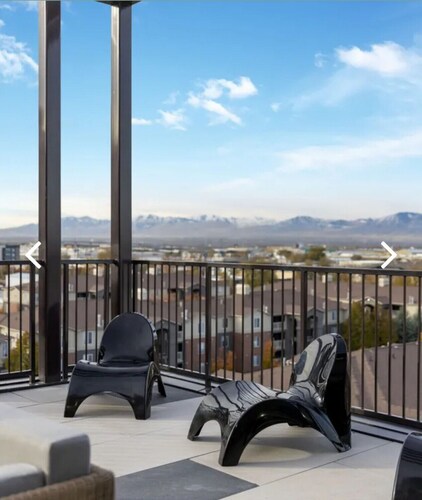 The Beehive Loft Gym Parking Garage