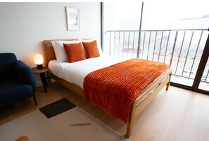 1 chambre, bureau, fer et planche à repasser, Wi-Fi gratuit