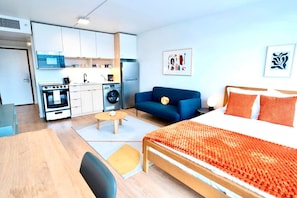 1 chambre, bureau, fer et planche à repasser, Wi-Fi gratuit