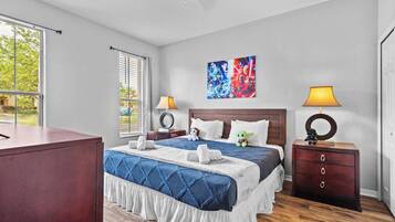 Family Townhome | Free WiFi